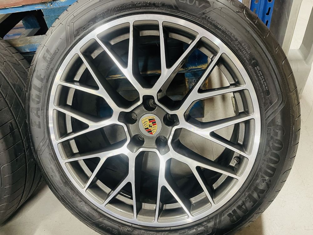 Jante Originale Porsche Macan Gts Turbo S R20 GoodYear2022 90%