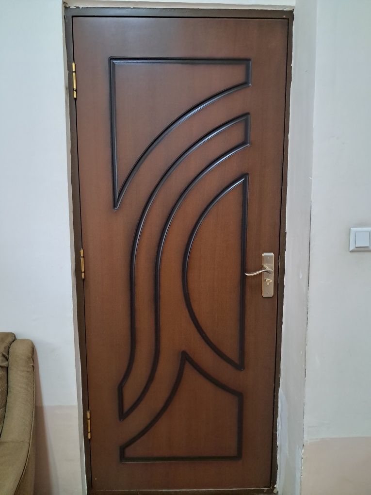 Продаётся двери б у