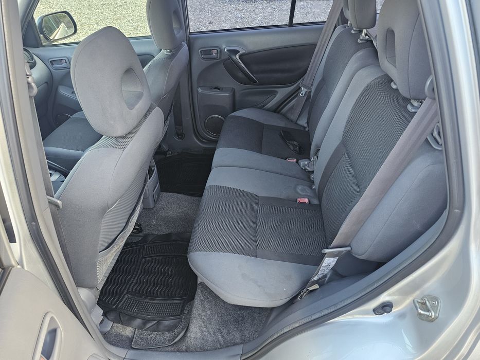 Toyota Rav4, 2004, 4x4 funcțional,  motor 2.0 diesel, 307.000 km