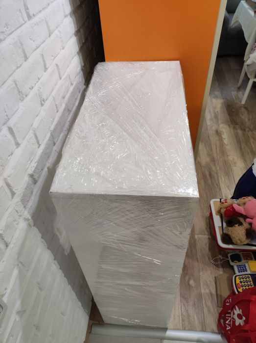 Етажерка 1 брой...