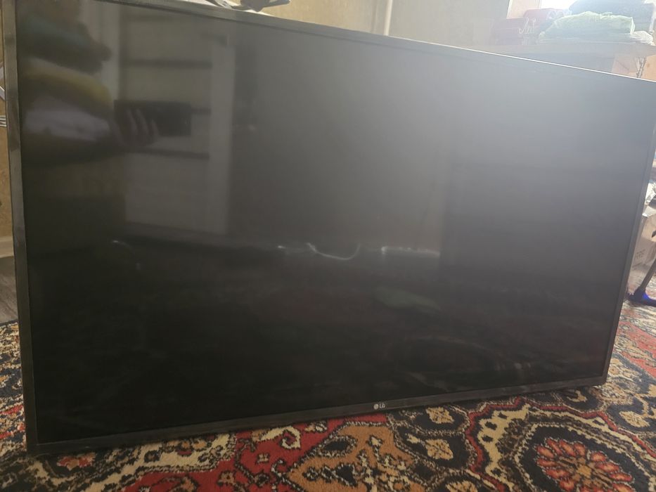 Продам телевизор LG