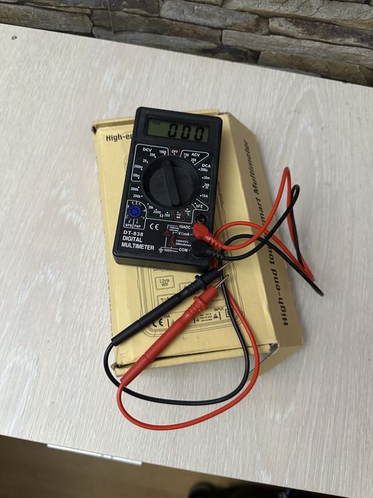 Multimetru AC/DC