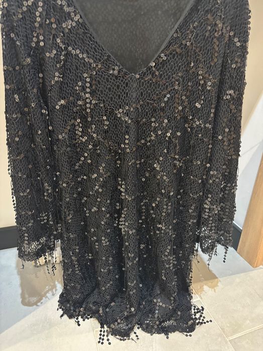 Рокля с пайети Зара