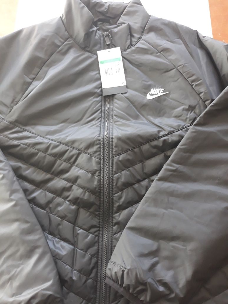 Geacă Nike nr xl și xxl originali