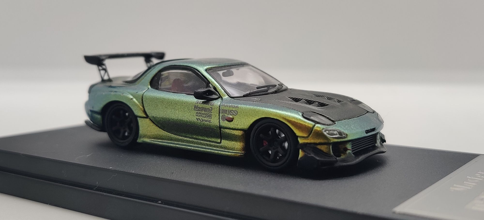 Macheta premium 1:64 Mazda Rx-7 Amemiya culoare speciala LIMITATA