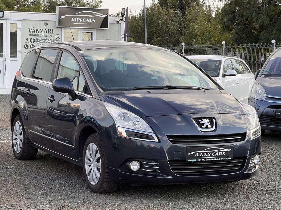 Peugeot 5008 1.6 HDI 2013/Navi/Panoramic/Posibilitate rate fixe