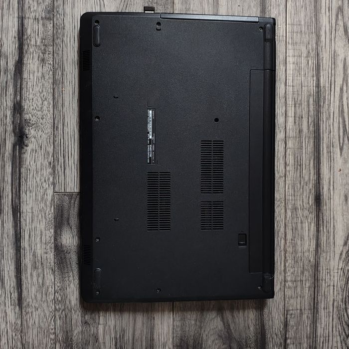 Лаптоп Dell Inspiron 15-3573