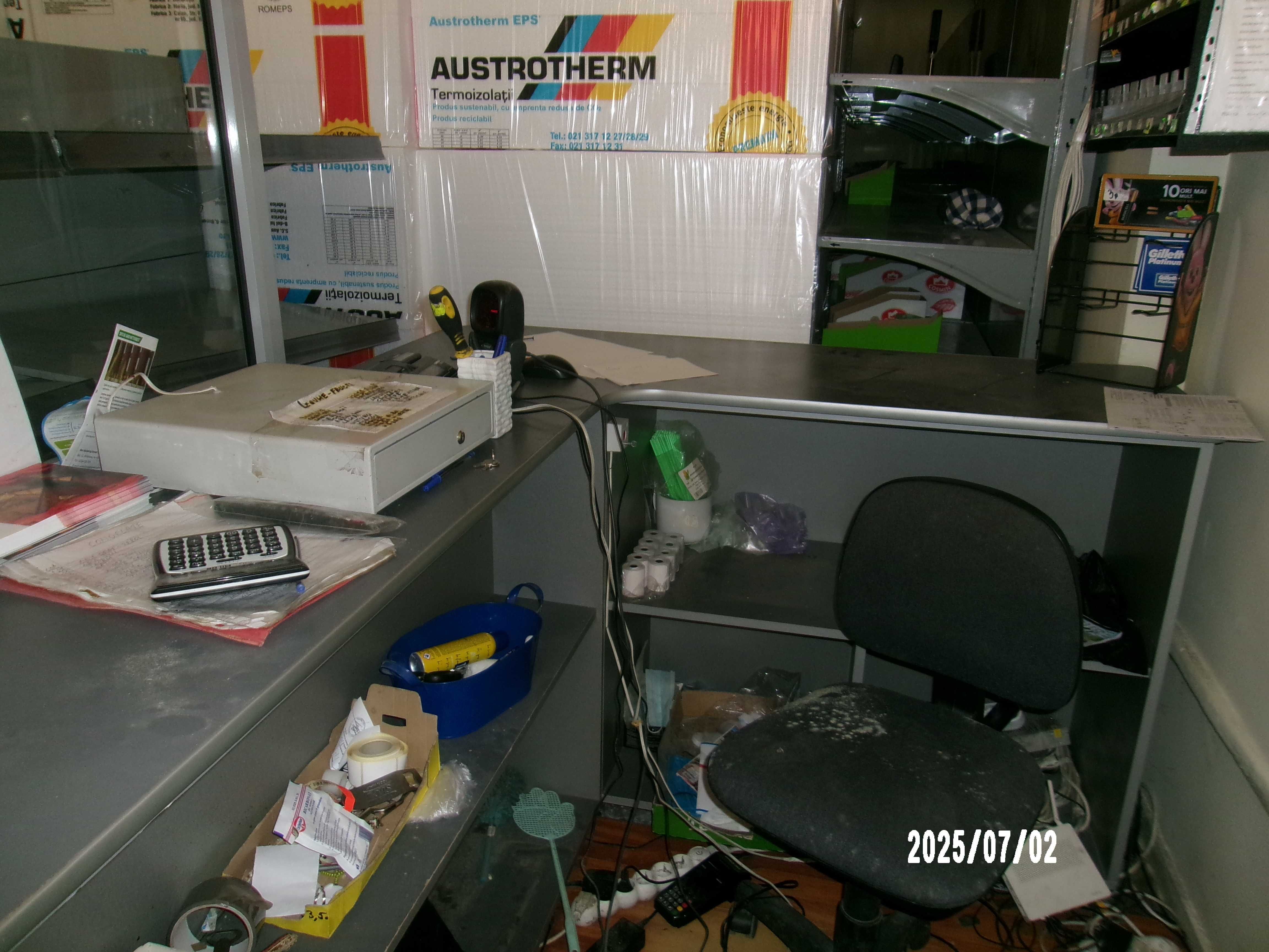 aparatura si mobilier spatiu comercial