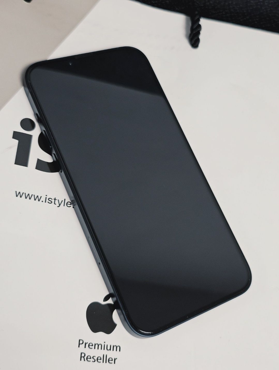 КАТО НОВ 90% 256GB iPhone 14 Plus + iStyle Гаранция 2024г. Black