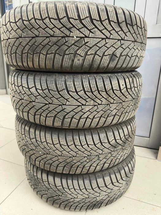 Зимни гуми KUMHO WINTERCRAFT WP52+ 215/60 R16 99H XL