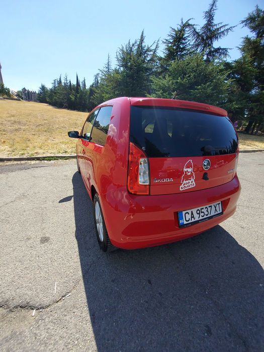 Продавам ШКОДА ситигоу 2014 АВТОМАТИК