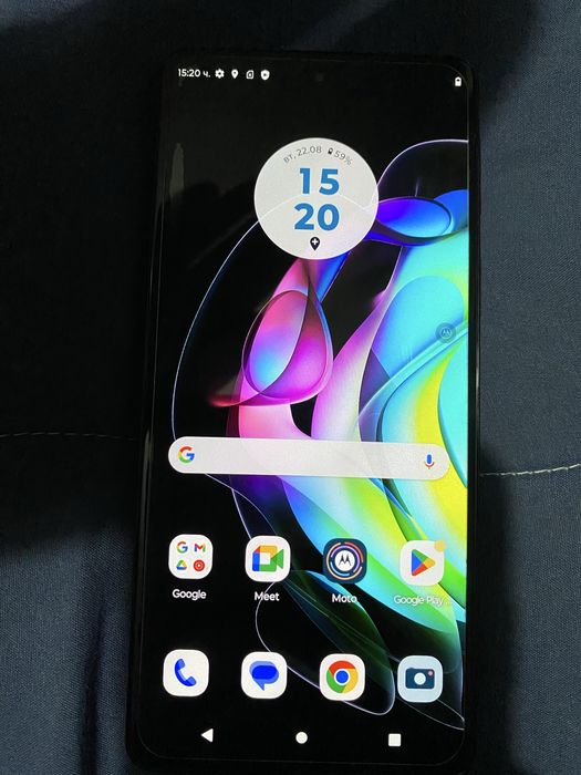 Продавам Motorola edge 20