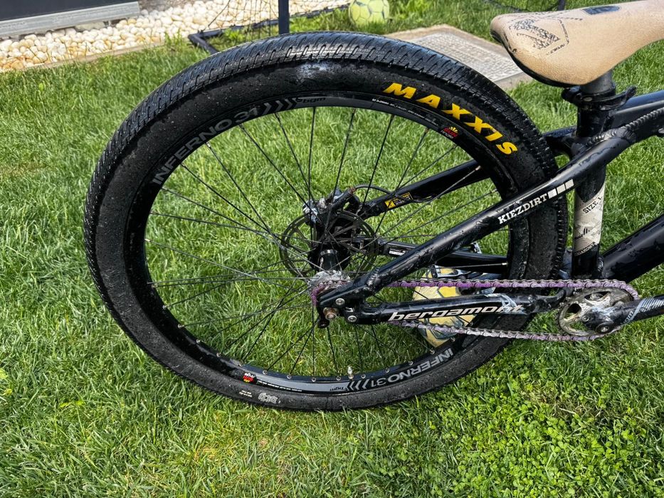 Vând bicicleta SUBROSA Kiezdirt  pt copii 26 inch !
