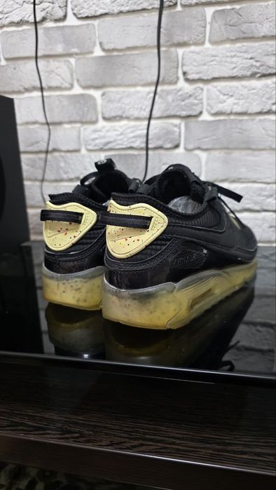 Оригинальные кроссы Nike