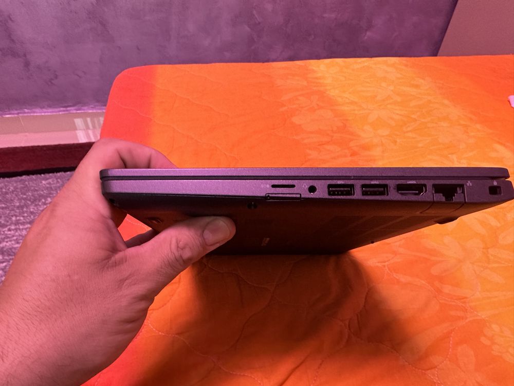 Laptop dell latitude 5400 impecabil