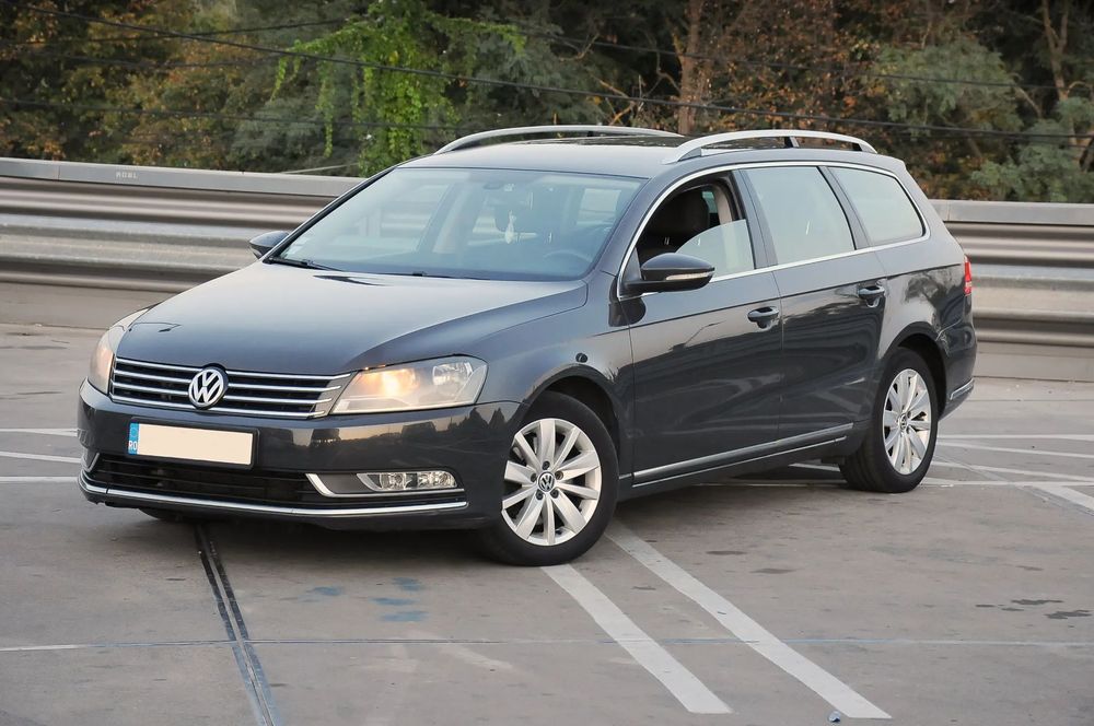 Volkswagen Passat B7 2012 2.0TDi 140 CP E5 CutieAut Clima Navi, Inmatriculat