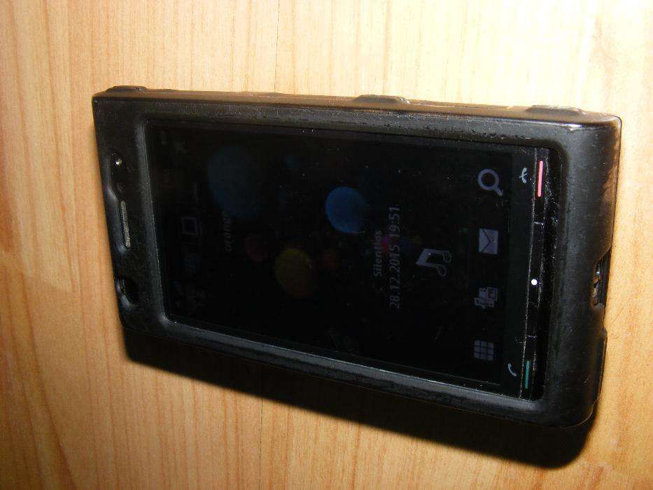 Sony Ericsson Satio(Idou)U1,cutie originala,cablu date,incarcator,husa