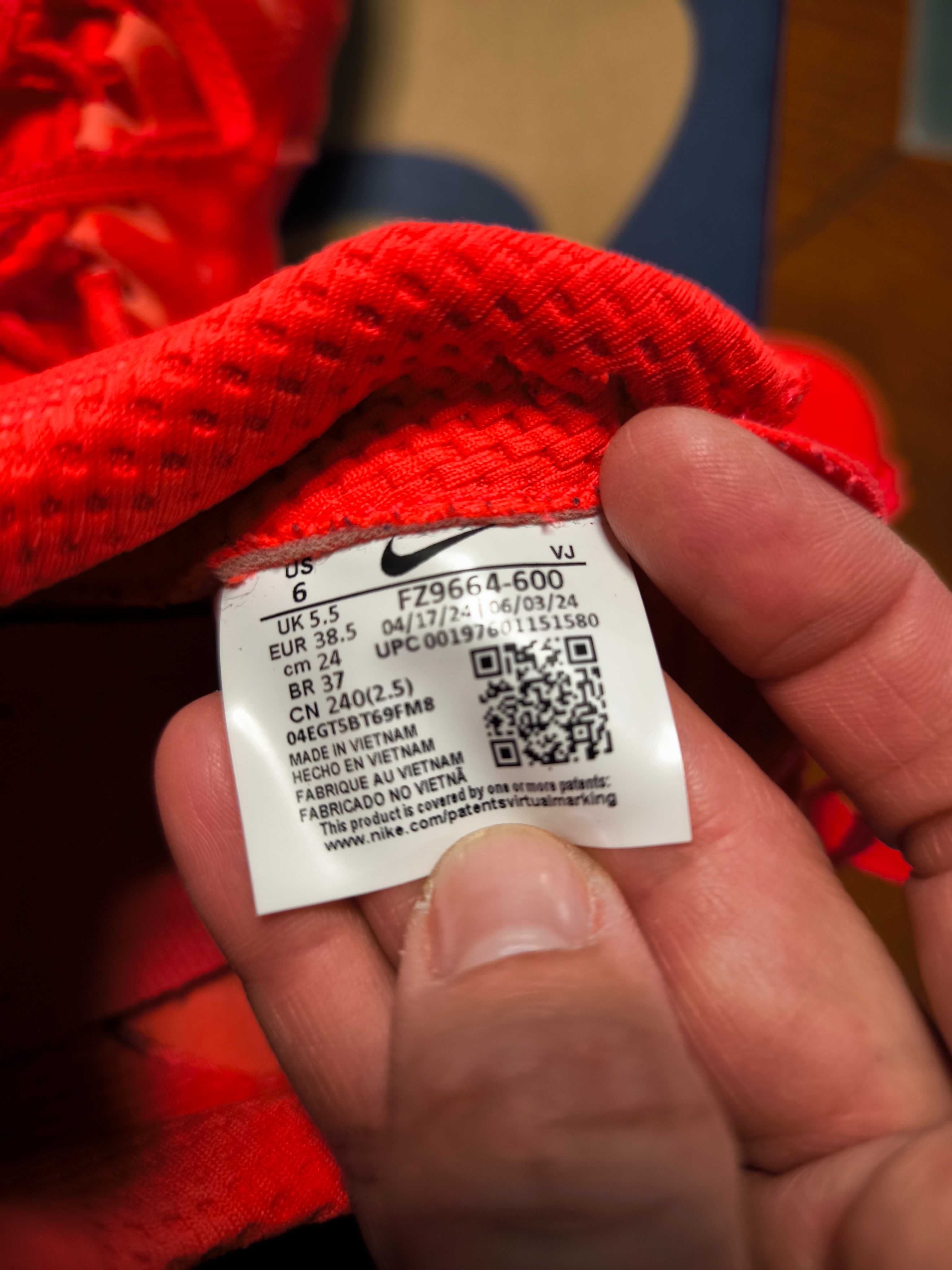 Шпайкове Nike 38,5