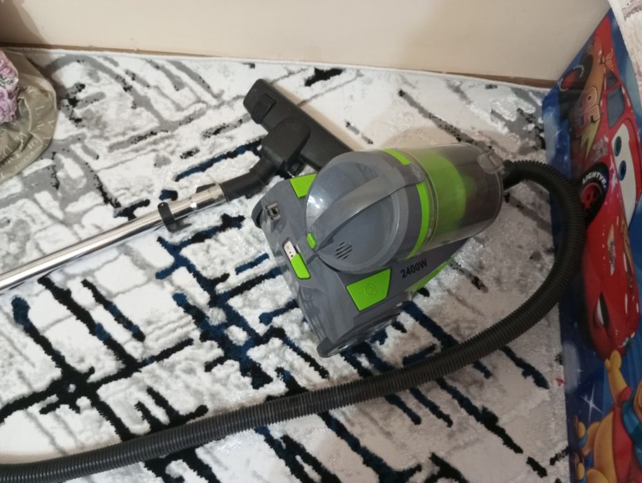 Bosch 2200w sotiladi