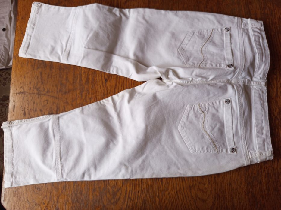 Pantaloni albi Nr40 Amisu