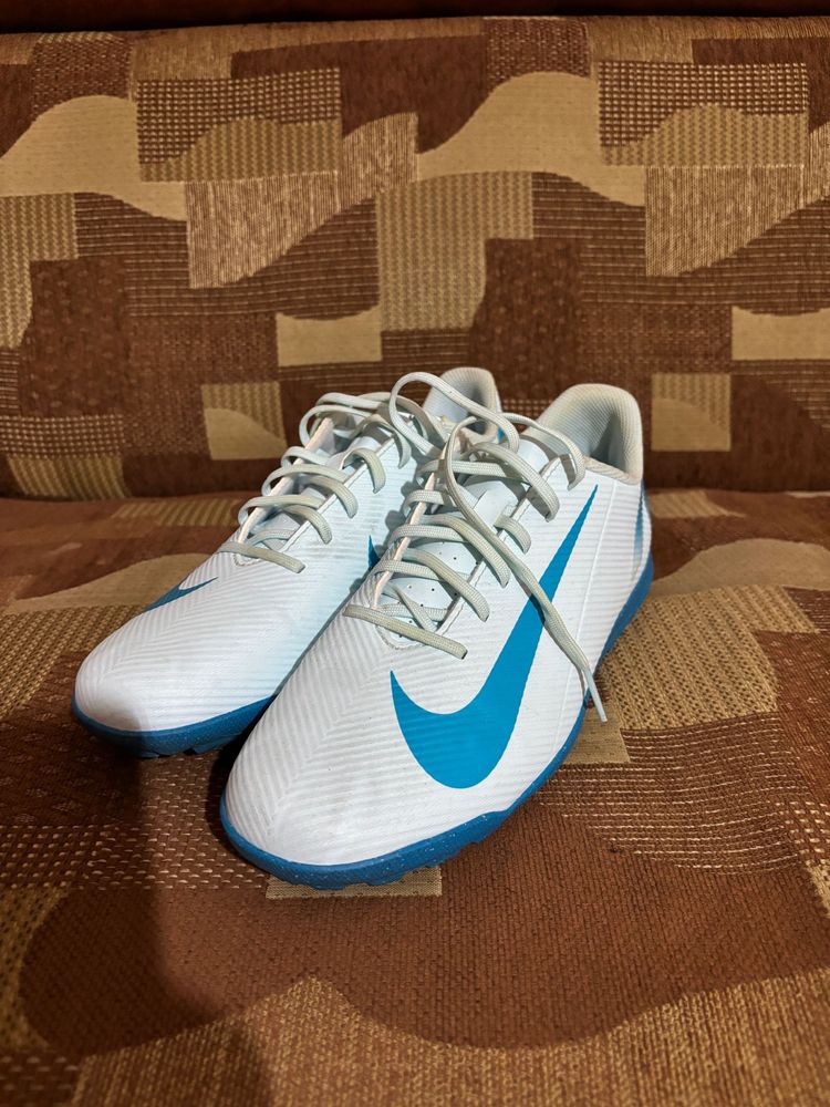 Ghete Nike de sintetic