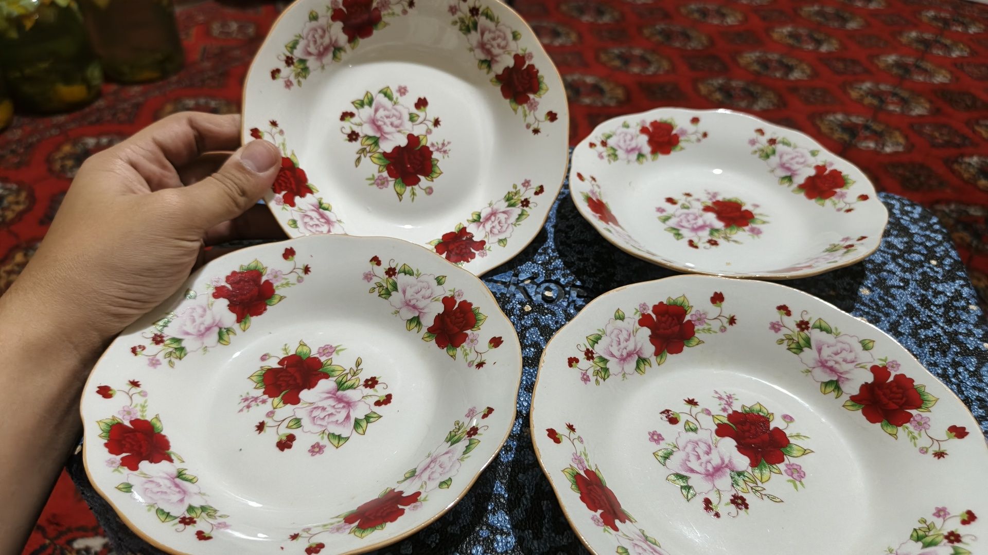 Тарелки салатницы