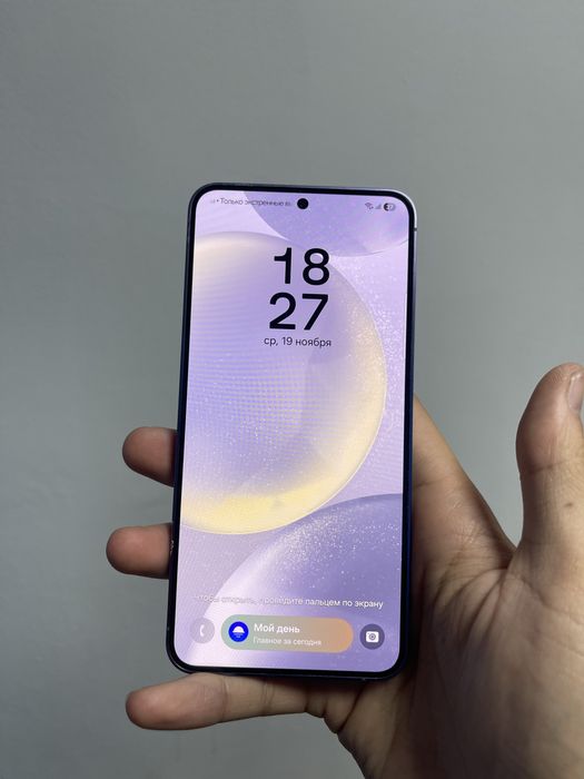 Телефон Samsung S24 256 gb