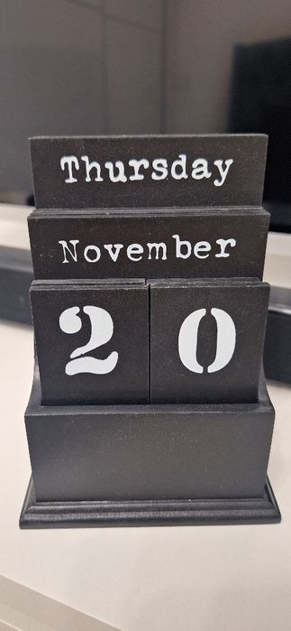 Calendar lemn pt birou