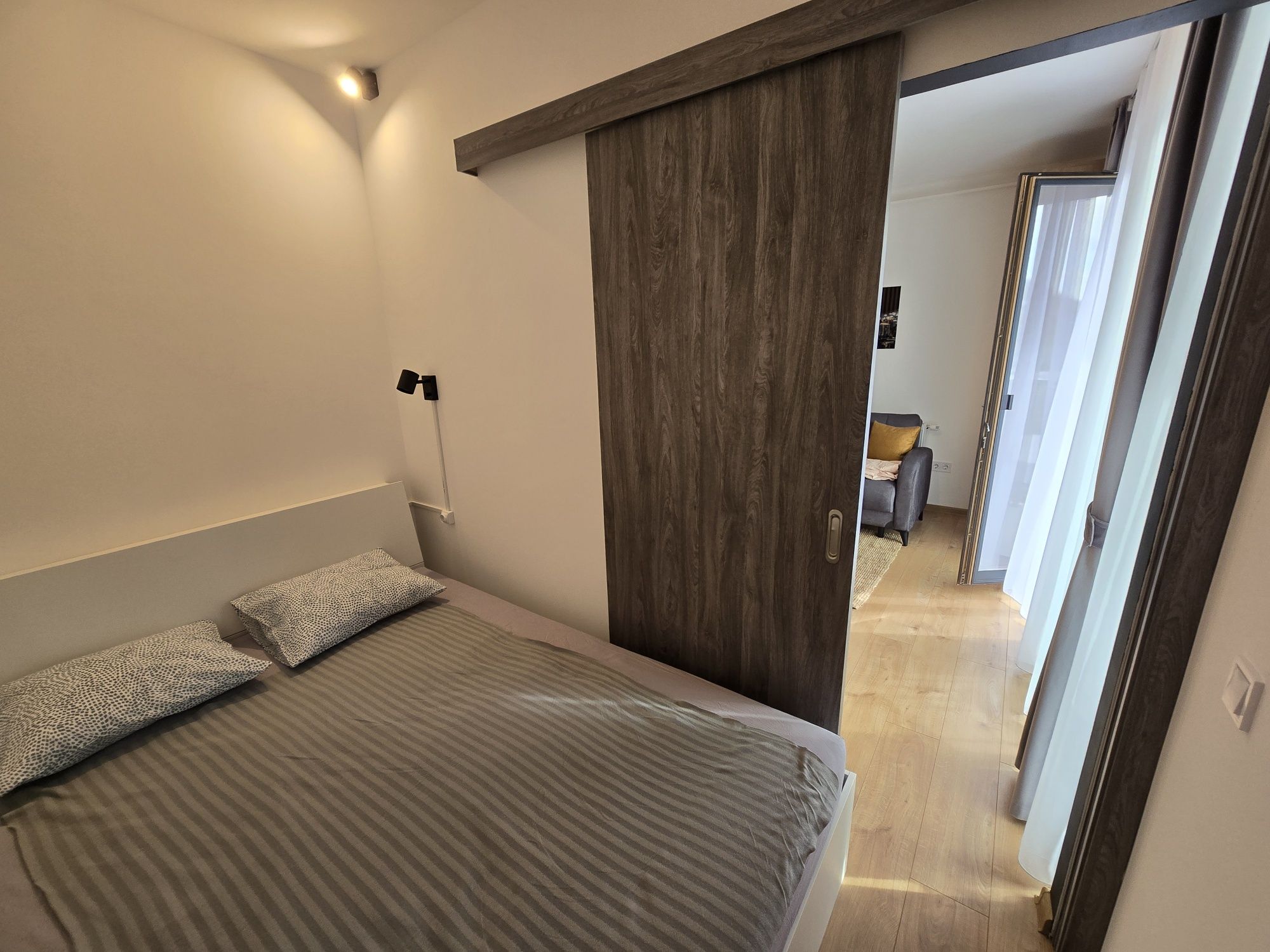Apartament modern cu 1 cameră + nișă de dormit în Green Residence