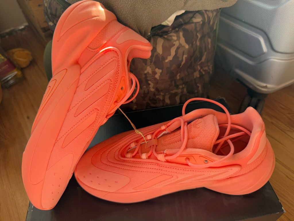 Оригинални Adidas цвят Корал номер 38 закупени от САЩ