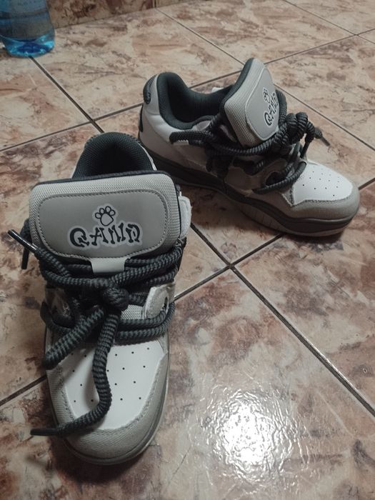 Papuci cu talpa inalta