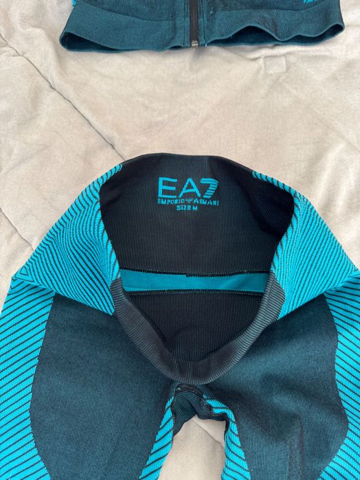Спортни екипи Emporio Armani и Eacada