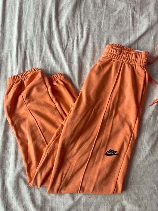 Нов Горнище Nike Tech Fleece