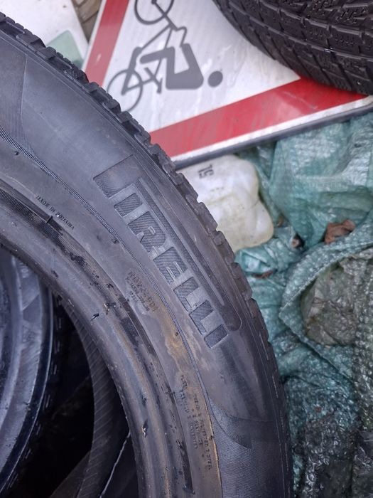 Vand 1 anvelopa 265 50 19 pireli de iarna