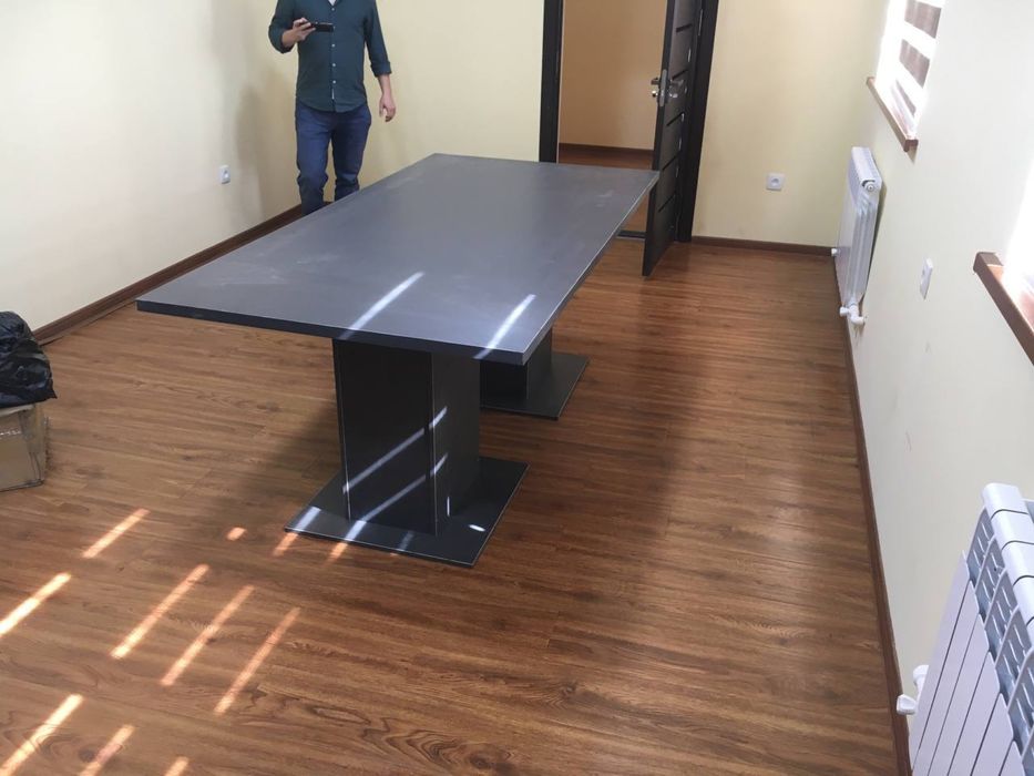 Стол для переговоров 220