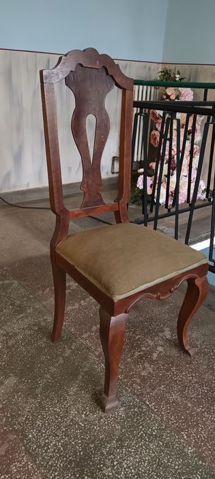 Vând masă vintage cu noptieră