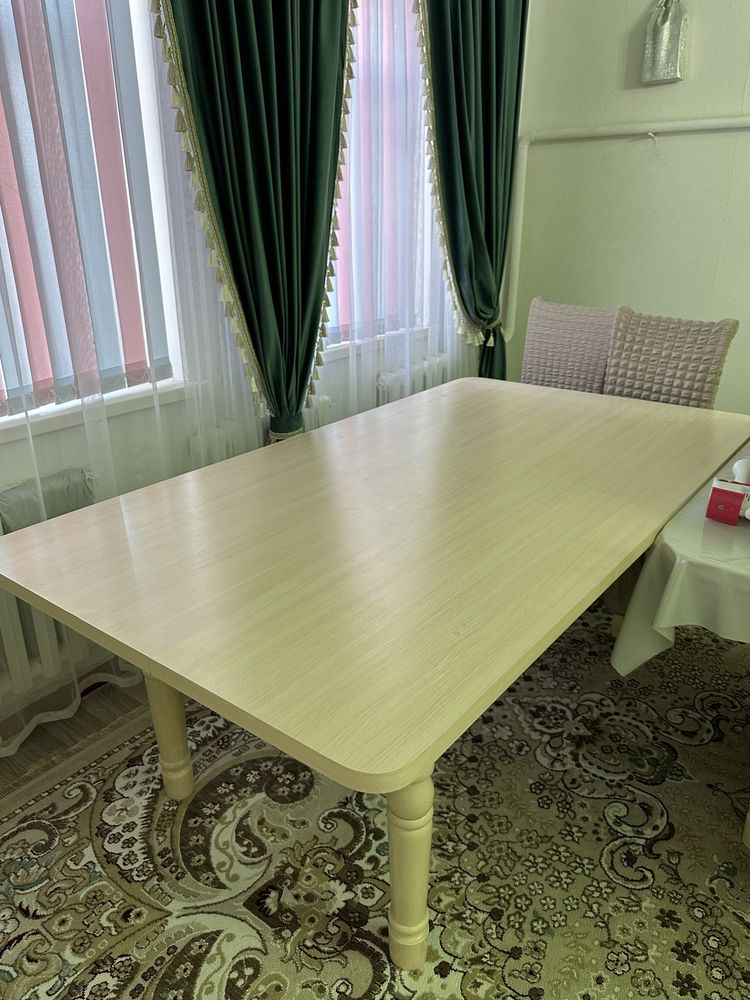 Продается кухонный стол