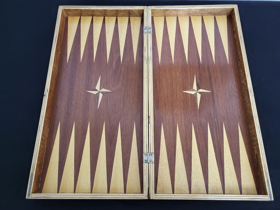 #6 Дървен шах От времето на соца,табла