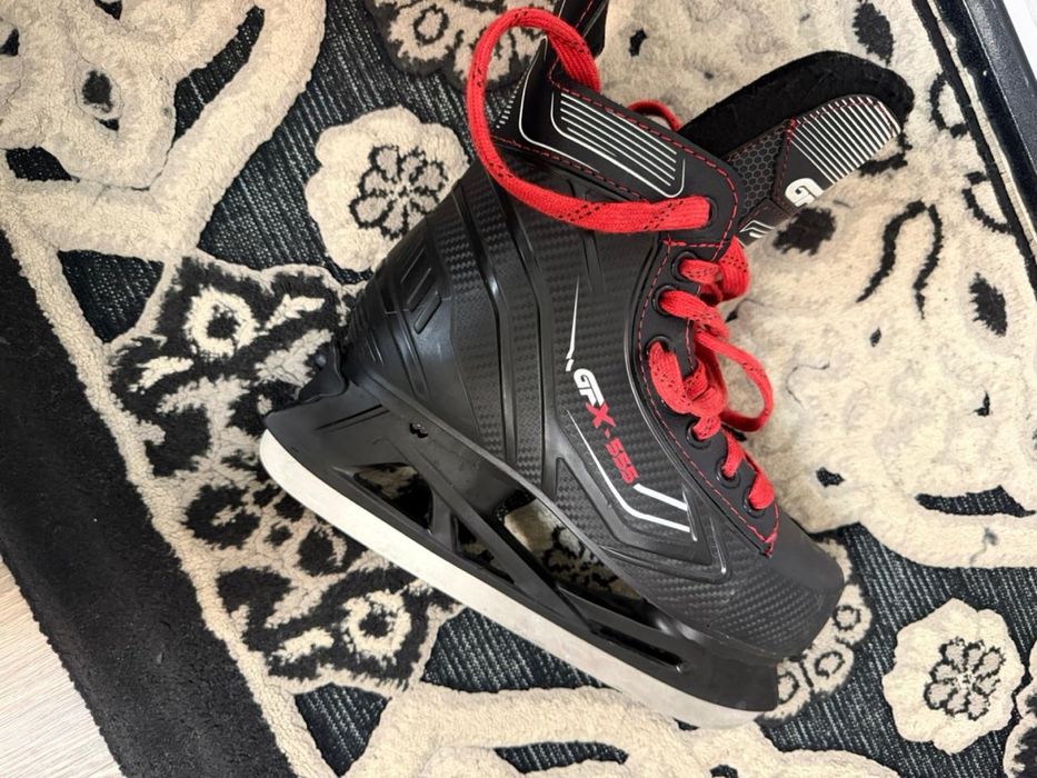 Коньки GFX-555 (почти новые)