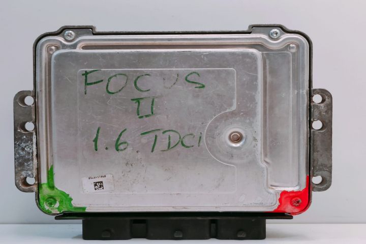 Calculator Motor Bosch ECU  8M5112A650LB / 0281011701 Ford Focus prim
