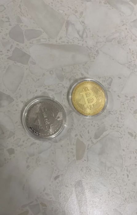 Bitcoin монеты Биткоин