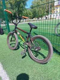 Продам велосипед BMX kink gap