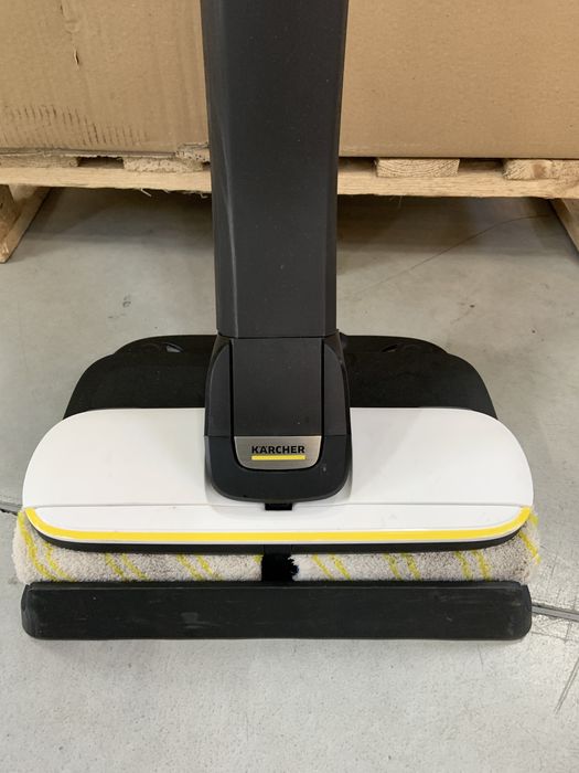 Aspirator Karcher fara baterie si incarcator