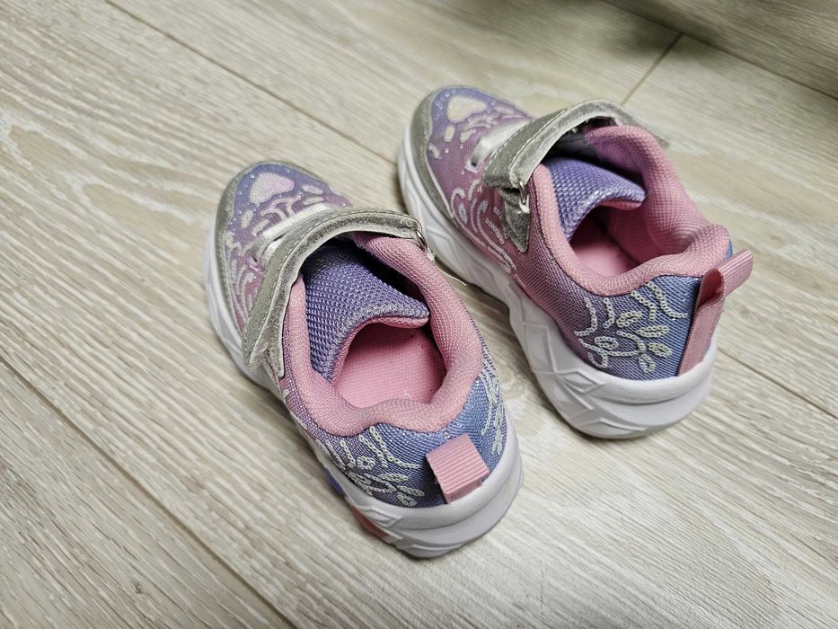 Sneakerși Nelli Blu MIX Marime 26 cu luminite fete