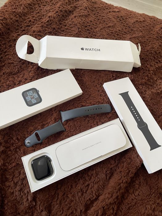 Apple Watch SE 2024 GEN2