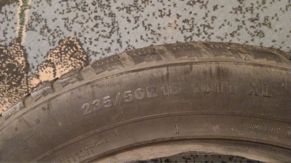 Шины R 18 235/50 2 шт