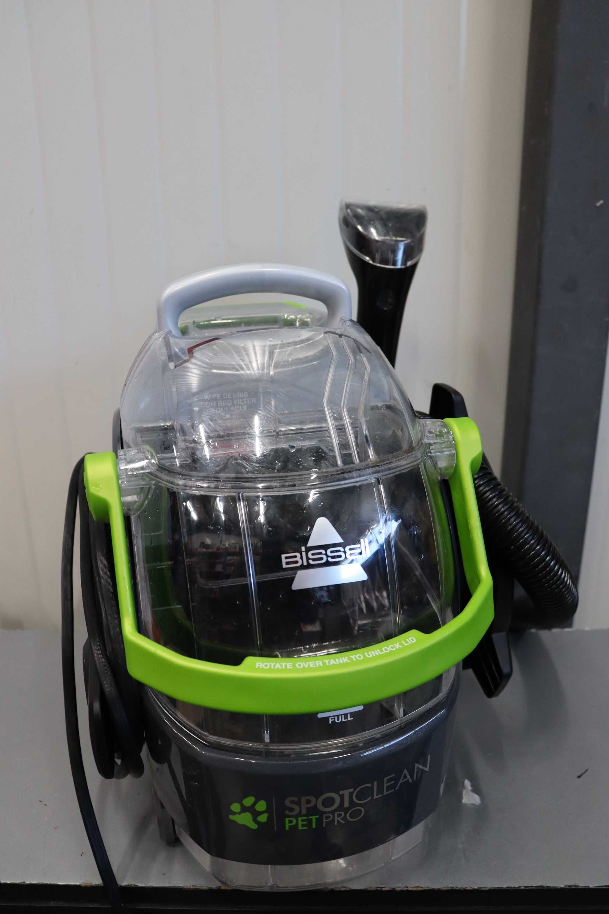 Перяща прахосмукачка BISSELL SpotClean Pet Pro, Черна/Зелена, 750 W