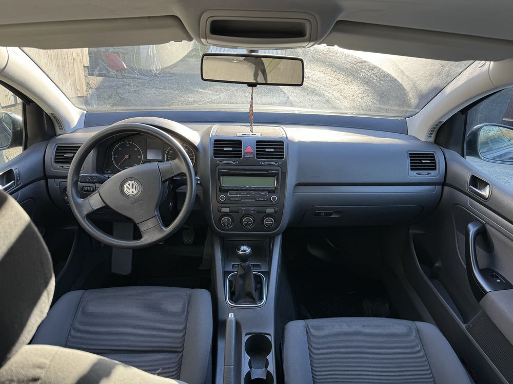 vand Volkswagen Golf 5