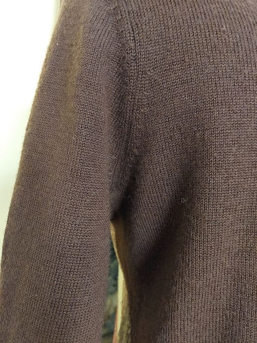 Pulover bijuterie cu pieptii brodati, 100% lana merinos
