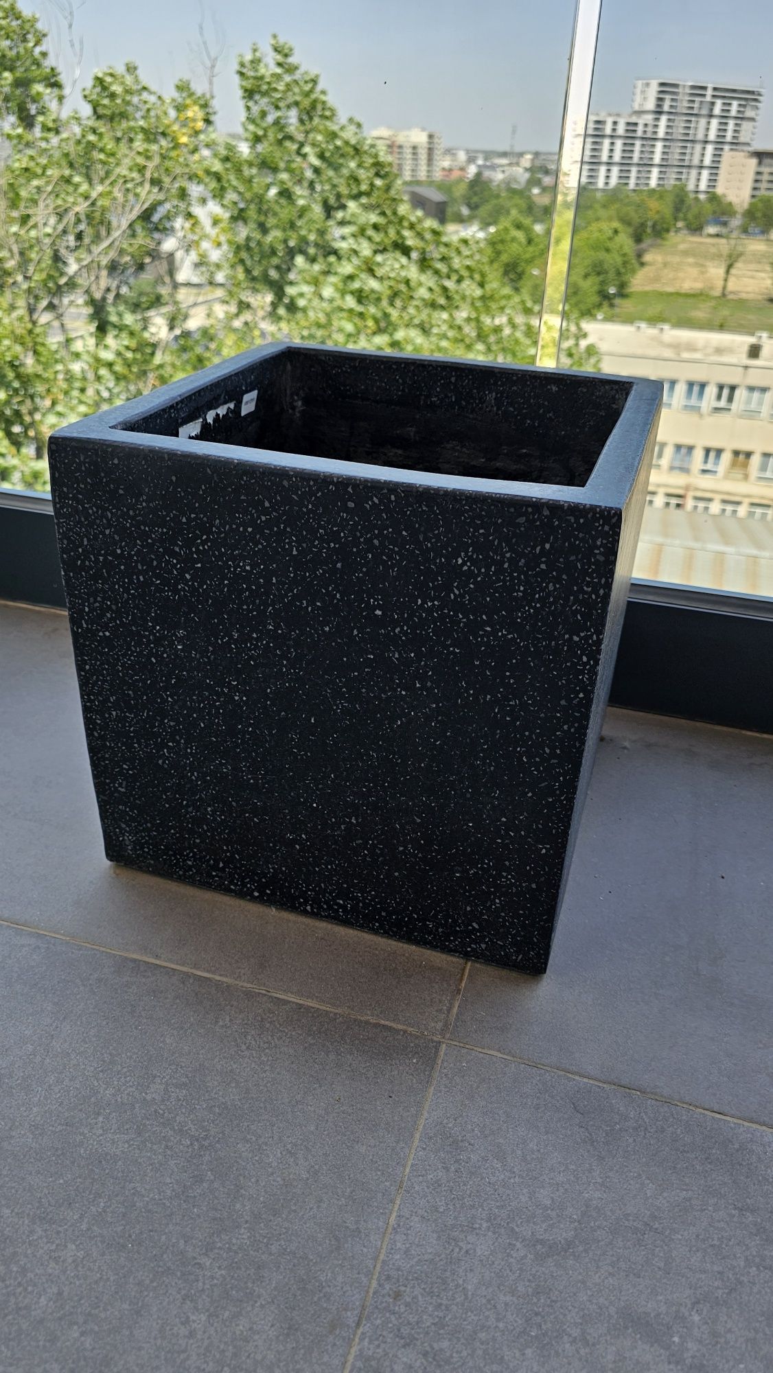 Jardiniere 30x30cm